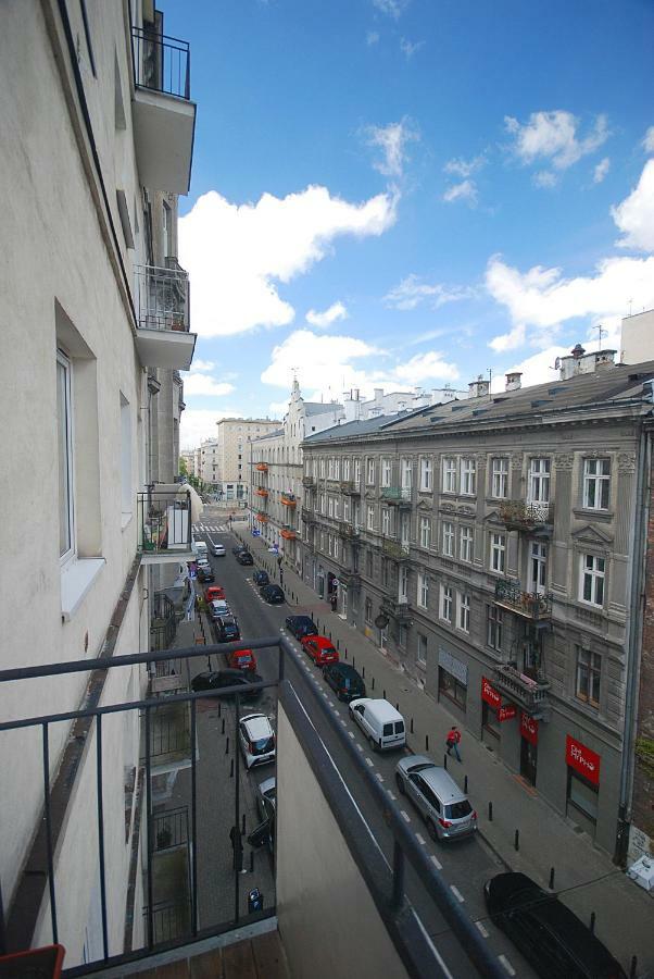 Nowy Apartament Wilcza Varšava Exteriér fotografie